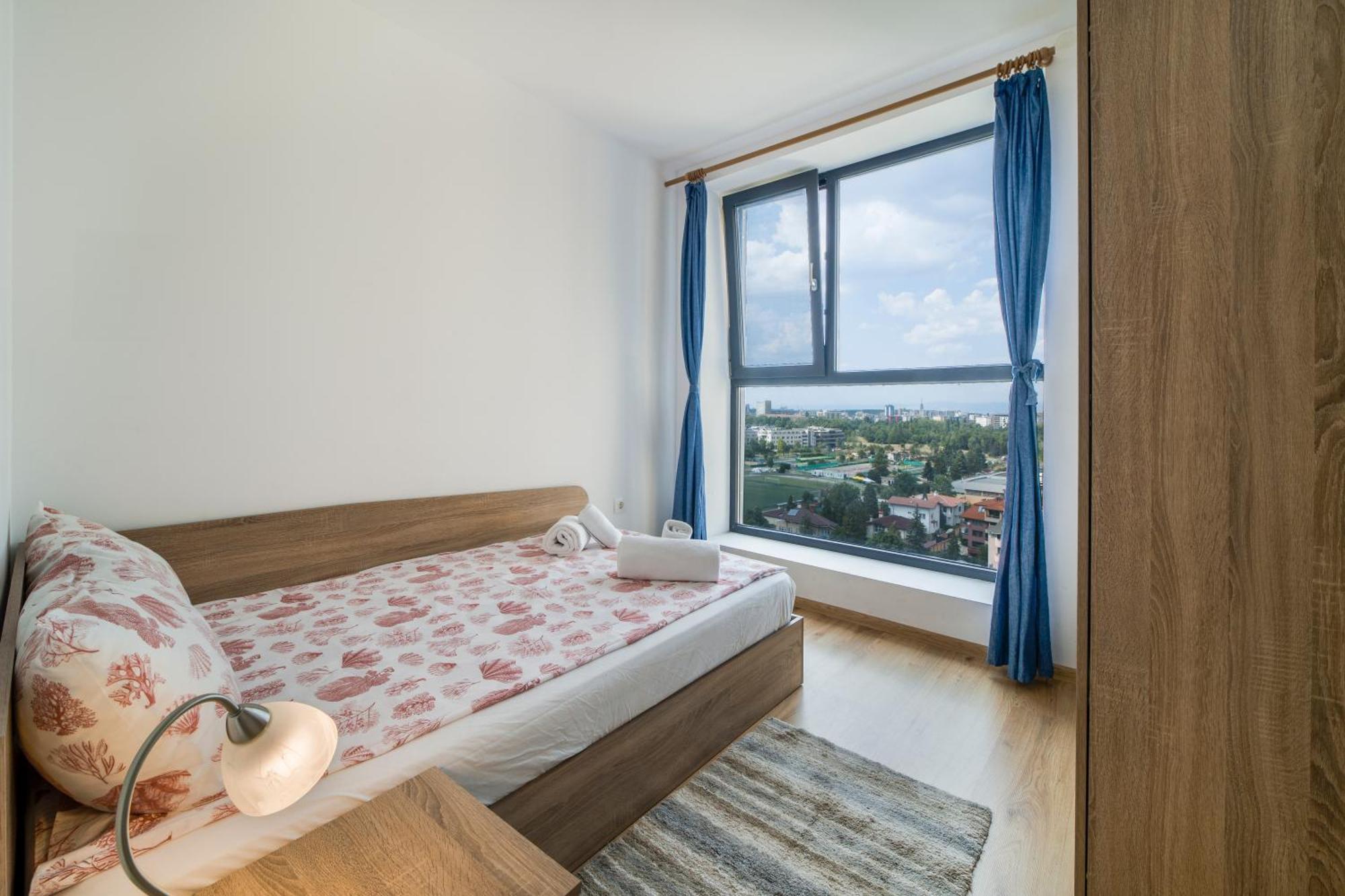 City View Apartment + Parking Sofia Exterior photo